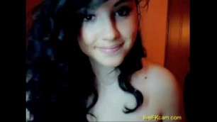 Cute teen show her nasty body on cam